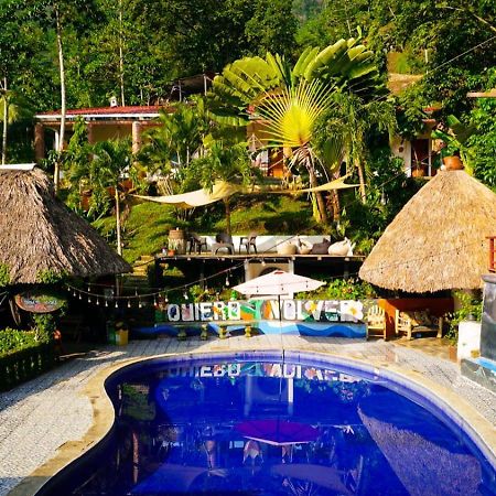 Vinas Hotel Lanquin Exterior photo