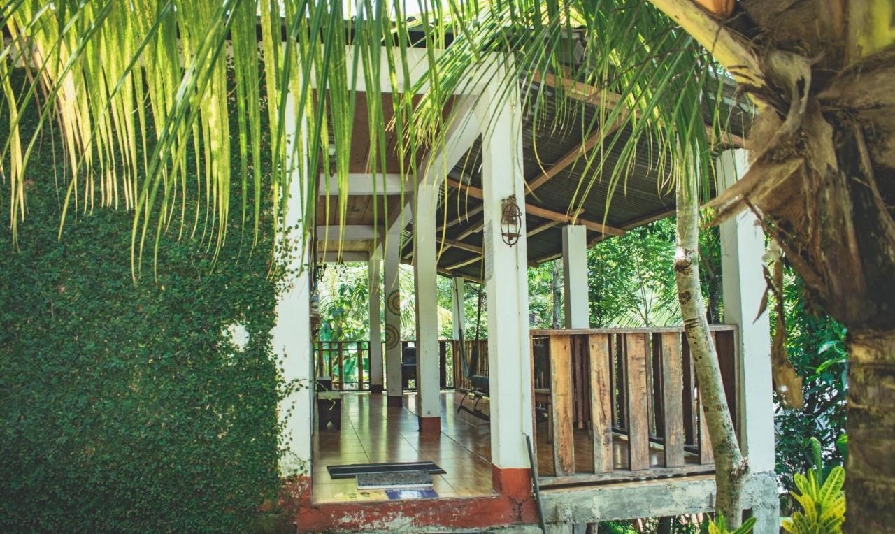 Vinas Hotel Lanquin Exterior photo