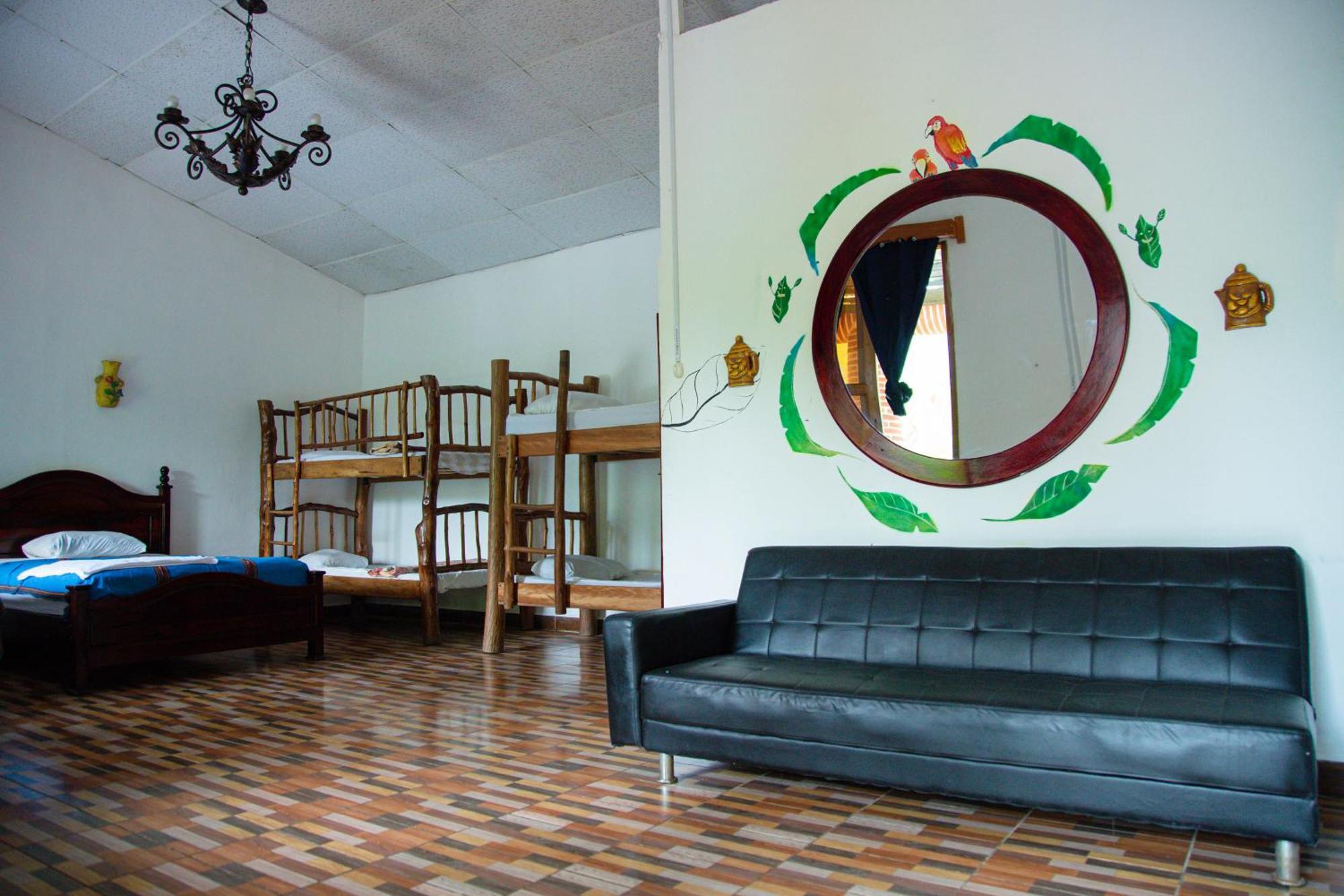 Vinas Hotel Lanquin Exterior photo