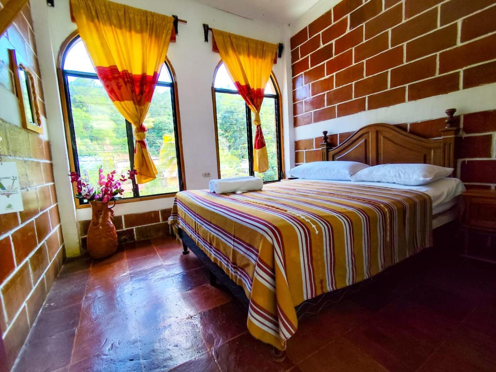 Vinas Hotel Lanquin Room photo